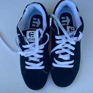 Etnies men’s sneakers